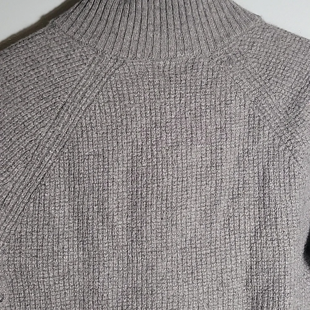 Banana Republic Italian Yarn Wool Blend Turtleneck Button Sweater Size Large - Picture 6 of 8